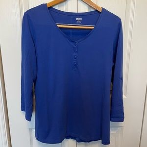 Duluth Trading Women’s Top size Medium